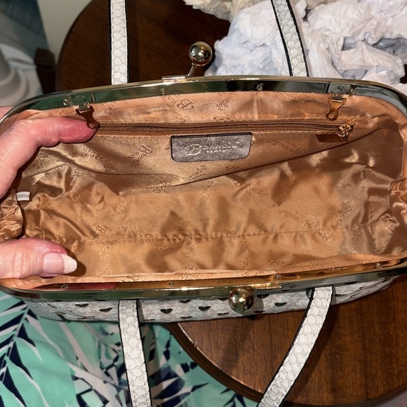 Brangio Satchel Italian leather cut out hearts/rhinestones below gray cream 
NWO - Picture 16 of 17